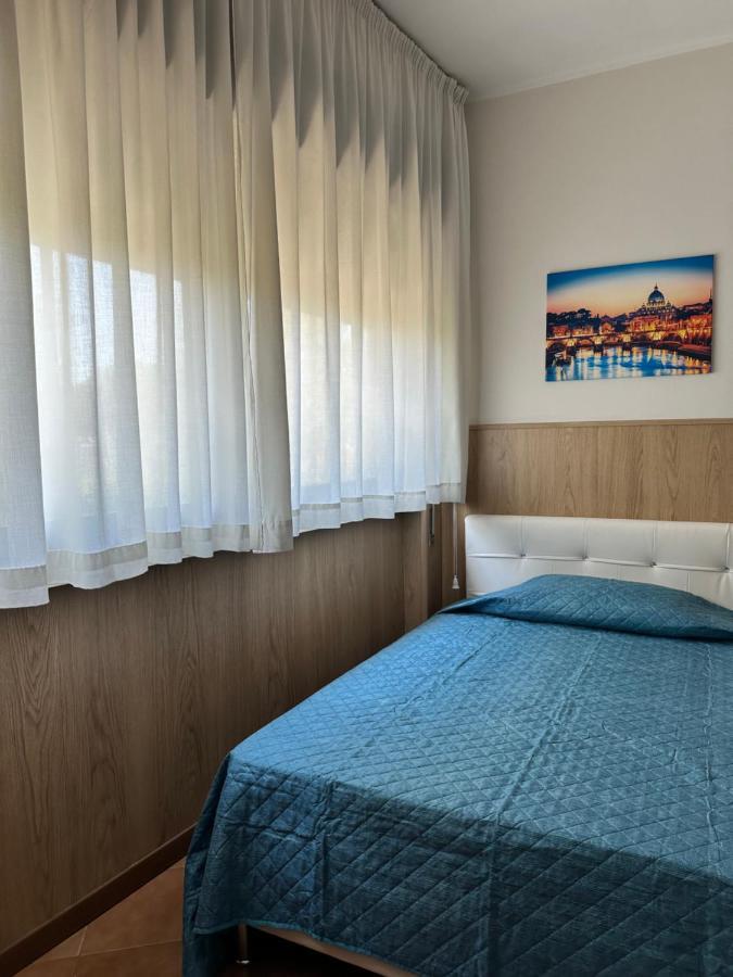 Oasi Santa Rosa Hotel Rome Exterior photo